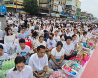 สุราษฎร์ธานีจัดพิธีทำบุญเมืองใหญ่ ตักบาตรพระ 1,110 รูป ฉลอง  ... พารามิเตอร์รูปภาพ 18