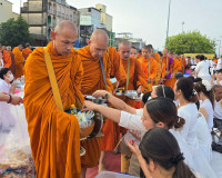 สุราษฎร์ธานีจัดพิธีทำบุญเมืองใหญ่ ตักบาตรพระ 1,110 รูป ฉลอง  ... พารามิเตอร์รูปภาพ 27