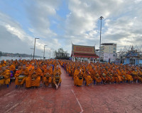 สุราษฎร์ธานีจัดพิธีทำบุญเมืองใหญ่ ตักบาตรพระ 1,110 รูป ฉลอง  ... พารามิเตอร์รูปภาพ 40