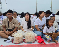 สุราษฎร์ธานีจัดพิธีทำบุญเมืองใหญ่ ตักบาตรพระ 1,110 รูป ฉลอง  ... พารามิเตอร์รูปภาพ 53