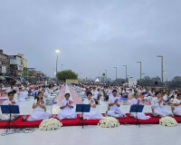 สุราษฎร์ธานีจัดพิธีทำบุญเมืองใหญ่ ตักบาตรพระ 1,110 รูป ฉลอง  ... พารามิเตอร์รูปภาพ 74