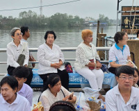 สุราษฎร์ธานีจัดพิธีทำบุญเมืองใหญ่ ตักบาตรพระ 1,110 รูป ฉลอง  ... พารามิเตอร์รูปภาพ 79