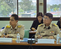 รองผู้ว่าราชการจังหวัดสุราษฎร์ธานี เป็นประธานการประชุม เพื่อ ... พารามิเตอร์รูปภาพ 5
