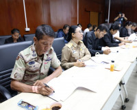 รองผู้ว่าราชการจังหวัดฯ เป็นประธานการประชุม คณะกรรมการจัดทำจ ... พารามิเตอร์รูปภาพ 6