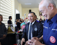 สุราษฎร์ธานีผนึกกำลัง พช. – มูลนิธิปอเต็กตึ้ง หนุนอาชีพ 28 ค ... พารามิเตอร์รูปภาพ 11