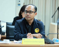 รองผู้ว่าราชการจังหวัดสุราษฎร์ธานี เป็นประธานการประชุม เพื่อ ... พารามิเตอร์รูปภาพ 2