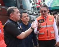 ผู้ว่าฯ สุราษฎร์ธานีเปิดศูนย์ปฏิบัติการป้องกันและลดอุบัติเหต ... พารามิเตอร์รูปภาพ 39