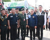 ผู้ว่าฯ สุราษฎร์ธานีเปิดศูนย์ปฏิบัติการป้องกันและลดอุบัติเหต ... พารามิเตอร์รูปภาพ 60