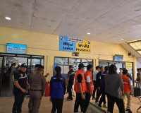 สุราษฎร์ธานีห่วงใยประชาชน รองผู้ว่าฯ ลงพื้นที่ให้กำลังใจเจ้า ... พารามิเตอร์รูปภาพ 13