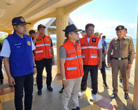 สุราษฎร์ธานีห่วงใยประชาชน รองผู้ว่าฯ ลงพื้นที่ให้กำลังใจเจ้า ... พารามิเตอร์รูปภาพ 35