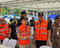 สุราษฎร์ธานีห่วงใยประชาชน รองผู้ว่าฯ ลงพื้นที่ให้กำลังใจเจ้า ... พารามิเตอร์รูปภาพ 53