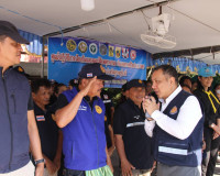 ผู้ว่าฯ สุราษฎร์ธานี ลงพื้นที่ให้กำลังใจเจ้าหน้าที่ผู้ปฏิบัต ... พารามิเตอร์รูปภาพ 3