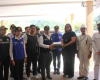 ผู้ว่าฯ สุราษฎร์ธานี ลงพื้นที่ให้กำลังใจเจ้าหน้าที่ผู้ปฏิบัต ... พารามิเตอร์รูปภาพ 9