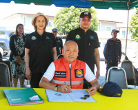 ผู้ว่าฯ สุราษฎร์ธานี ลงพื้นที่ให้กำลังใจเจ้าหน้าที่ผู้ปฏิบัต ... พารามิเตอร์รูปภาพ 41