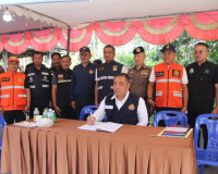 ผู้ว่าฯ สุราษฎร์ธานี ลงพื้นที่ให้กำลังใจเจ้าหน้าที่ผู้ปฏิบัต ... พารามิเตอร์รูปภาพ 42