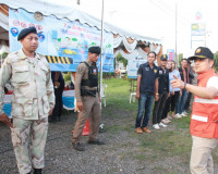 รองผู้ว่าฯ สุราษฎร์ธานี เดินสายตรวจเยี่ยมจุดตรวจ/จุดบริการปร ... พารามิเตอร์รูปภาพ 12
