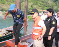 รองผู้ว่าฯ สุราษฎร์ธานี เดินสายตรวจเยี่ยมจุดตรวจ/จุดบริการปร ... พารามิเตอร์รูปภาพ 78