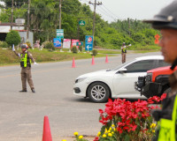 รองผู้ว่าฯ สุราษฎร์ธานี ลงพื้นที่ตรวจเยี่ยมจุดตรวจโซนใต้ ให้ ... พารามิเตอร์รูปภาพ 28