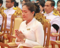 จังหวัดสุราษฎร์ธานีจัดพิธีเจริญพระพุทธมนต์ถวายพระพรชัยมงคล เ ... พารามิเตอร์รูปภาพ 11