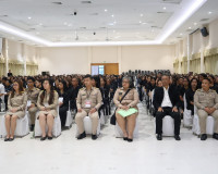 ประชาชนจังหวัดสุราษฎร์ธานีพร้อมใจเดินทางไปเข้าเฝ้าฯ กราบถวาย ... พารามิเตอร์รูปภาพ 25