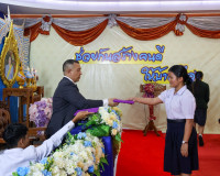 ผู้ว่าราชการจังหวัดสุราษฎร์ธานี เป็นประธานมอบเกียรติบัตร “เด ... พารามิเตอร์รูปภาพ 12