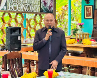 รองผู้ว่าราชการจังหวัดสุราษฎร์ธานี ร่วมต้อนรับนางสาวศศิธร กิ ... พารามิเตอร์รูปภาพ 2