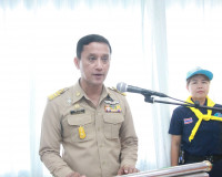 จังหวัดสุราษฎร์ธานีจัดพิธีมอบสิ่งของพระราชทาน มูลนิธิราชประช ... พารามิเตอร์รูปภาพ 1