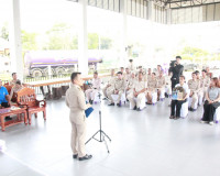 สุราษฎร์ธานีจัดพิธีมอบสิ่งของพระราชทาน มูลนิธิราชประชานุเครา ... พารามิเตอร์รูปภาพ 12