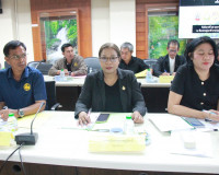 ผู้ว่าฯ สุราษฎร์ธานีประชุมหน่วยที่เกี่ยวข้องติดตามผลการดำเนิ ... พารามิเตอร์รูปภาพ 2