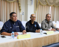 สุราษฎร์ธานีประชุมคณะกรรมการรักษาความมั่นคงฯ ติดตามสถานการณ์ ... พารามิเตอร์รูปภาพ 10