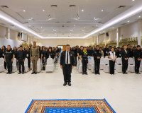 ประชาชนจังหวัดสุราษฎร์ธานีพร้อมใจเดินทางไปเข้าเฝ้าฯ กราบถวาย ... พารามิเตอร์รูปภาพ 24