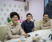 ประชาสัมพันธ์จังหวัดสุราษฎร์ธานี นำข้าราชการในสังกัด เข้าเยี ... พารามิเตอร์รูปภาพ 7