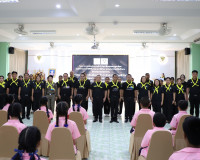 ผู้ว่าฯ สุราษฎร์ธานี เปิดโครงการรวมพลังแห่งความภักดี น้อมรำล ... พารามิเตอร์รูปภาพ 2