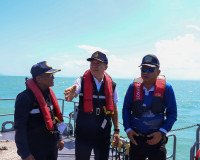 รองผู้ว่าราชการจังหวัดสุราษฎร์ธานี ลงพื้นที่ตรวจคุ้มครองแรงง ... พารามิเตอร์รูปภาพ 14