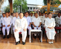 ผู้ว่าฯ สุราษฎร์ธานีนำข้าราชการและพ่อค้าประชาชนร่วมพิธีบวงสร ... พารามิเตอร์รูปภาพ 14
