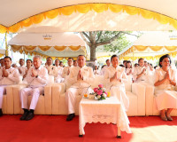 ผู้ว่าฯ สุราษฎร์ธานีนำข้าราชการและพ่อค้าประชาชนร่วมพิธีบวงสร ... พารามิเตอร์รูปภาพ 17