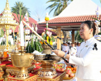 ผู้ว่าฯ สุราษฎร์ธานีนำข้าราชการและพ่อค้าประชาชนร่วมพิธีบวงสร ... พารามิเตอร์รูปภาพ 24