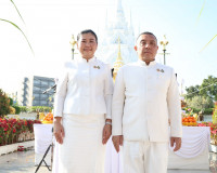 ผู้ว่าฯ สุราษฎร์ธานีนำข้าราชการและพ่อค้าประชาชนร่วมพิธีบวงสร ... พารามิเตอร์รูปภาพ 42