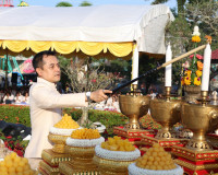 ผู้ว่าฯ สุราษฎร์ธานีนำข้าราชการและพ่อค้าประชาชนร่วมพิธีบวงสร ... พารามิเตอร์รูปภาพ 53