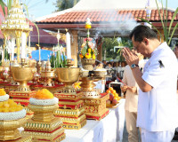 ผู้ว่าฯ สุราษฎร์ธานีนำข้าราชการและพ่อค้าประชาชนร่วมพิธีบวงสร ... พารามิเตอร์รูปภาพ 61