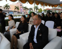 รองผู้ว่าฯ จังหวัดสุราษฎร์ธานี เปิดร้านนาวากาชาด คืนที่สอง ใ ... พารามิเตอร์รูปภาพ 3