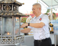 รองผู้ว่าฯ จังหวัดสุราษฎร์ธานี เปิดร้านนาวากาชาด คืนที่สอง ใ ... พารามิเตอร์รูปภาพ 43