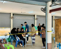 รองผู้ว่าฯ สุราษฎร์ธานี ลงพื้นที่ตรวจเยี่ยมหน่วยเลือกตั้ง ส. ... พารามิเตอร์รูปภาพ 5