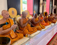 ผู้ว่าฯ สุราษฎร์ธานีนำข้าราชการและประชาชนร่วมพิธีฉลองอายุวัฒ ... พารามิเตอร์รูปภาพ 24