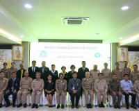 รองผู้ว่าราชการจังหวัดสุราษฎร์ธานี ประธานในพิธีเปิด โครงการค ... พารามิเตอร์รูปภาพ 4