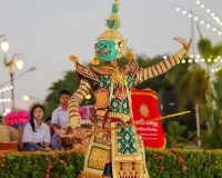 รองผู้ว่าฯ สุราษฎร์ธานี เปิดร้านนาวากาชาด พร้อมรับชมการแสดงน ... พารามิเตอร์รูปภาพ 18