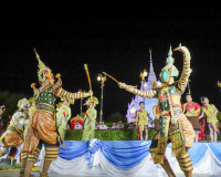 รองผู้ว่าฯ สุราษฎร์ธานี เปิดร้านนาวากาชาด พร้อมรับชมการแสดงน ... พารามิเตอร์รูปภาพ 28