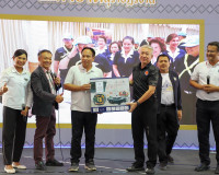 รองผู้ว่าฯ สุราษฎร์ธานี เปิดร้านนาวากาชาด พร้อมรับชมการแสดงน ... พารามิเตอร์รูปภาพ 37