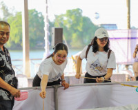 รองผู้ว่าฯ สุราษฎร์ธานี เปิดร้านนาวากาชาด พร้อมรับชมการแสดงน ... พารามิเตอร์รูปภาพ 40