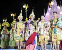 รองผู้ว่าฯ สุราษฎร์ธานี เปิดร้านนาวากาชาด พร้อมรับชมการแสดงน ... พารามิเตอร์รูปภาพ 44